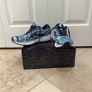 Brooks Ghost 14 Blue Camo Womens Sneakers
